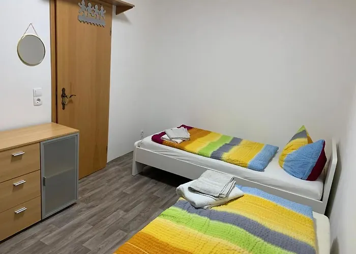 Wunderschoene In Naehe Chemnitz, Zwickau Und Gera غلاوخاو